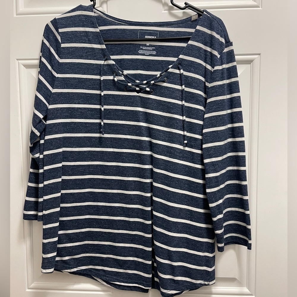Medium 1/4 lace up Sonoma top